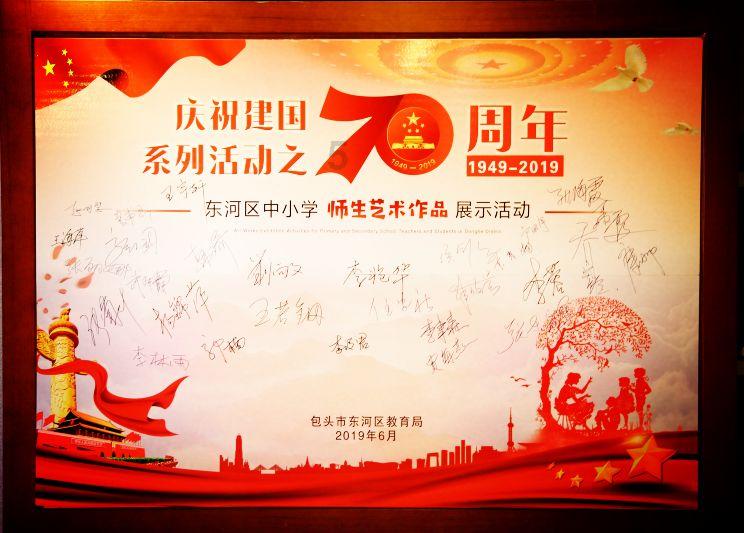 婧婧整理卧室